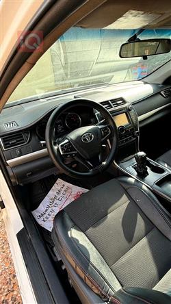 تۆیۆتا کامری